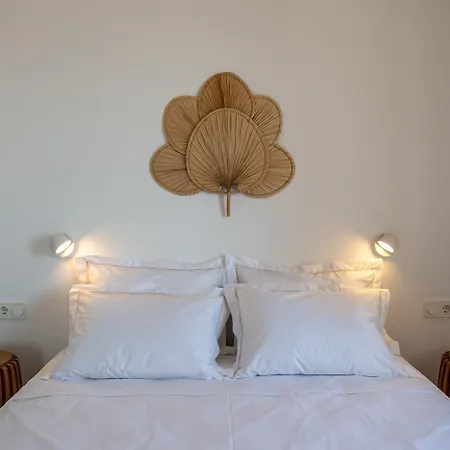 La Chapelle Est & Guest Tatil Evi Agios Romanos