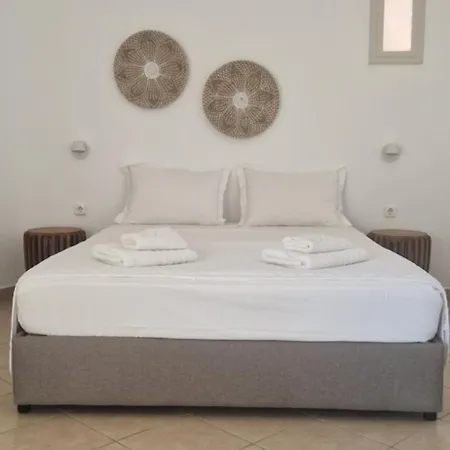 Tatil Evi La Chapelle Est & Guest Agios Romanos