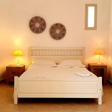 La Chapelle Ouest & Guest Holiday home